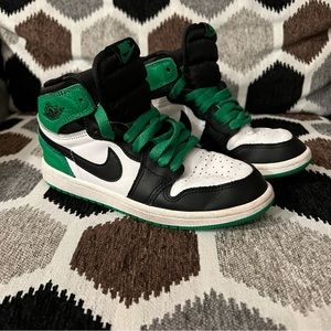 Nike Air Jordan 1 Retro High OG (1Y) “Lucky Green” FD1437-031